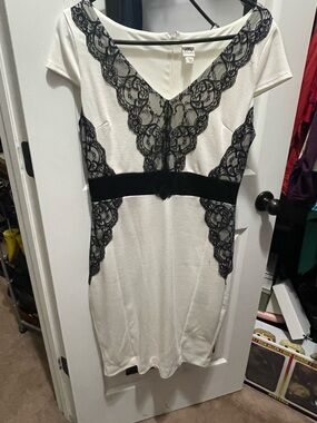 Signature by Sangria Ivory Dress with Black Lace Overlay